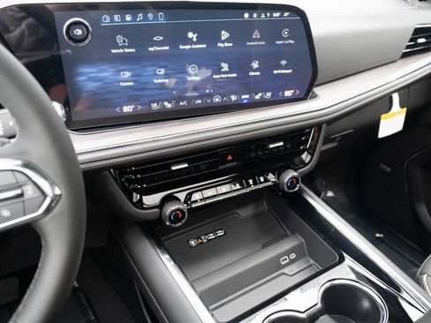 New 2026 Chevrolet Tahoe Premier image 3