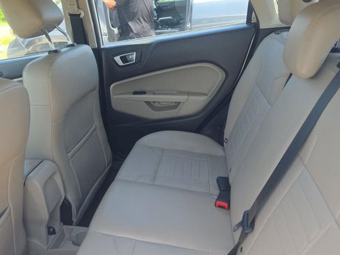 Used 2016 Ford Fiesta Titanium FWD image 6