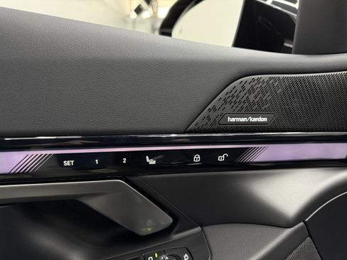 Used 2024 BMW i5 M60 image 11