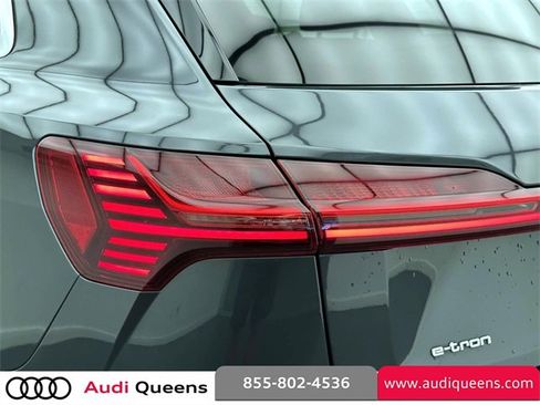 Used 2021 Audi e-tron Premium image 10