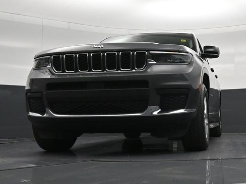 Used 2024 Jeep Grand Cherokee L Laredo RWD image 33