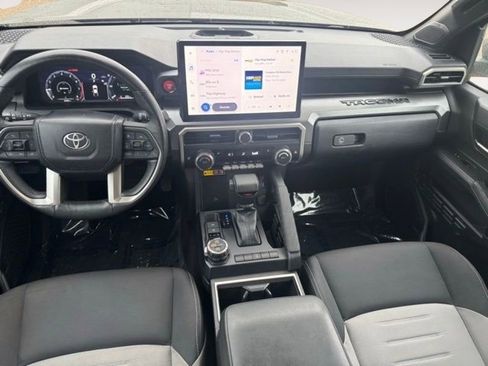 Certified 2024 Toyota Tacoma TRD Off-Road w/ TRD Off Road Upgrade Package AWD/4WD image 10