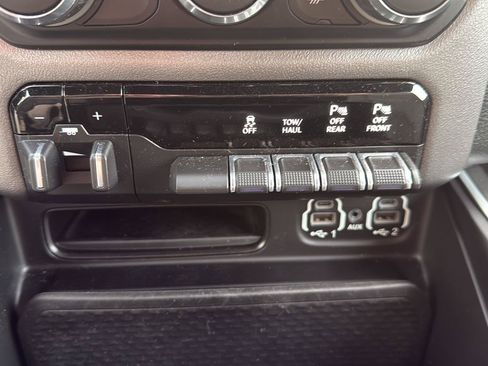Used 2021 RAM 1500 Big Horn AWD/4WD image 19