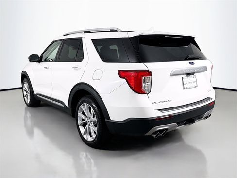 Used 2022 Ford Explorer Platinum w/ Equipment Group 601A image 3