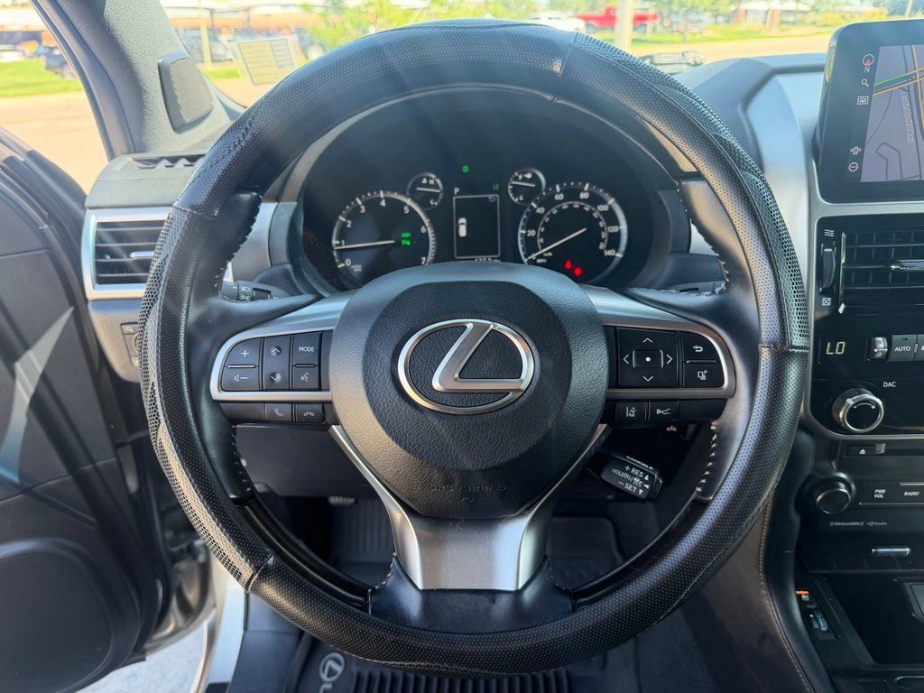 Used 2023 Lexus GX 460 Premium AWD/4WD image 14