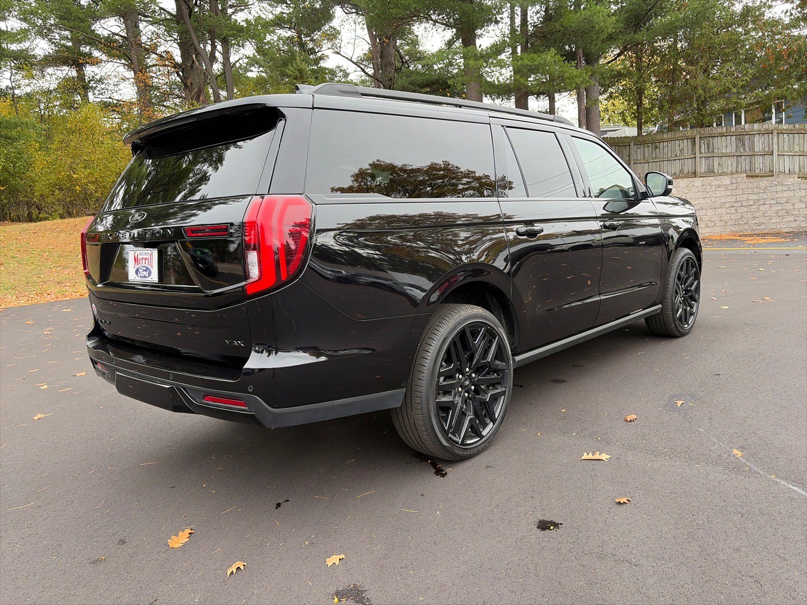 Used 2026 Ford Expedition Max Platinum w/ Stealth Performance Package AWD/4WD image 6