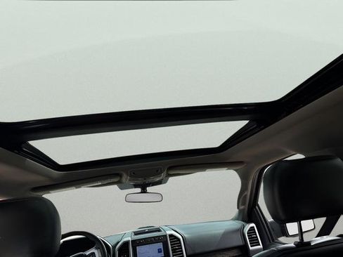 Used 2020 Ford F150 Lariat w/ Equipment Group 502A Luxury image 11