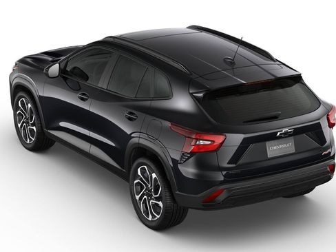 New 2026 Chevrolet Trax RS w/ Sunroof Package FWD image 2