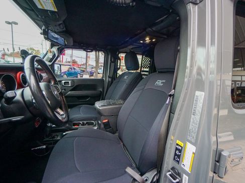 Used 2020 Jeep Wrangler Unlimited Rubicon image 14