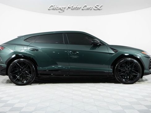 Used 2021 Lamborghini Urus AWD/4WD image 11
