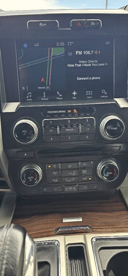 Used 2017 Ford F150 Lariat w/ Equipment Group 502A Luxury AWD/4WD image 10