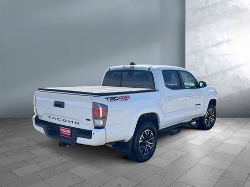 Used 2020 Toyota Tacoma TRD Sport w/ Technology Package image 6