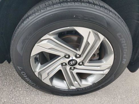 Certified 2022 Hyundai Santa Fe SEL w/ Convenience Package image 9