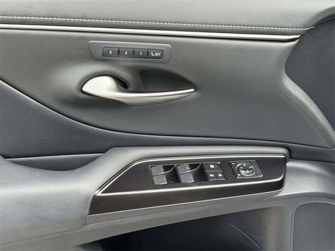 Used 2019 Lexus ES 350 image 17