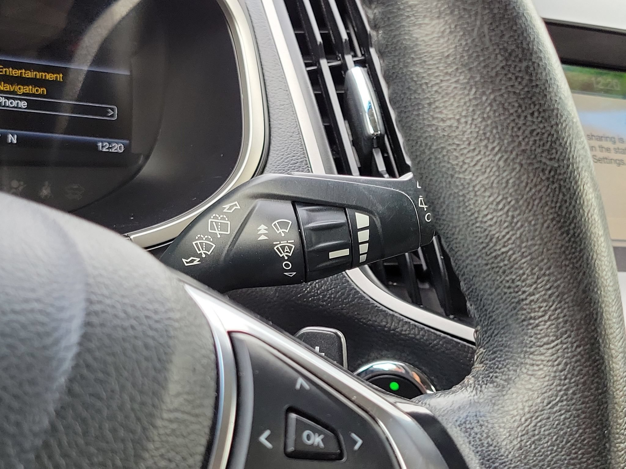 Used 2019 Ford Edge SEL w/ Equipment Group 201A AWD/4WD image 14