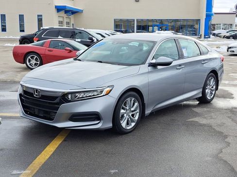 Certified 2018 Honda Accord LX image 2