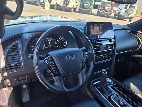 Used 2024 INFINITI QX80 Sensory w/ Cargo Package AWD/4WD image 9