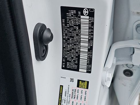 Used 2023 Toyota Corolla LE FWD image 32