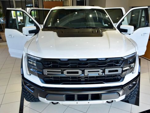 Used 2024 Ford F150 Raptor image 9