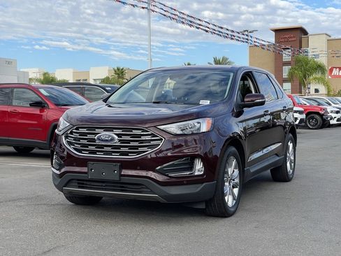 Used 2024 Ford Edge Titanium image 3