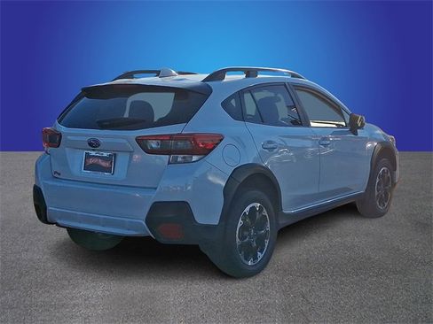 Used 2023 Subaru Crosstrek 2.0i Premium image 4