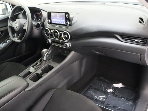 Used 2025 Nissan Sentra S FWD image 34