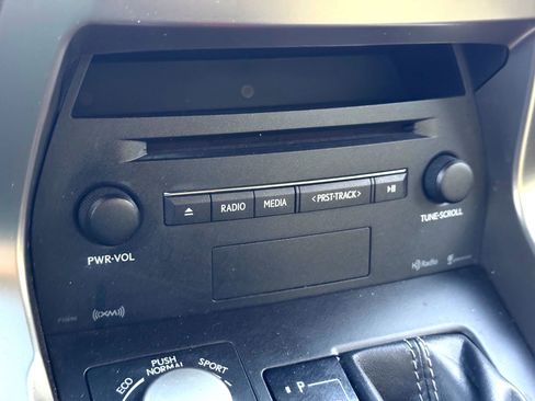 Used 2015 Lexus NX 200t FWD image 26