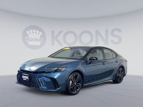 Used 2026 Toyota Camry XSE w/ Premium Plus Package FWD image 5