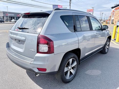 Used 2016 Jeep Compass High Altitude image 5