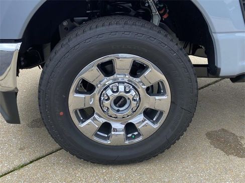 New 2025 Ford F250 King Ranch w/ Chrome Package image 7