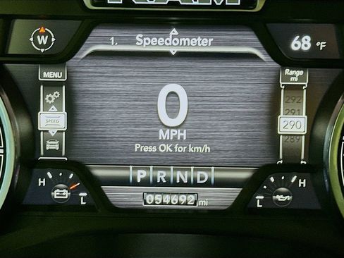 Used 2022 RAM 1500 Laramie AWD/4WD image 15