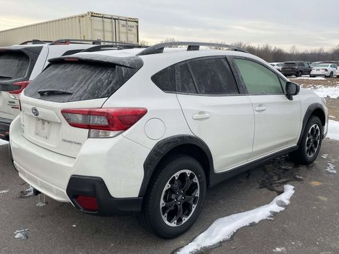 Certified 2023 Subaru Crosstrek 2.0i image 4