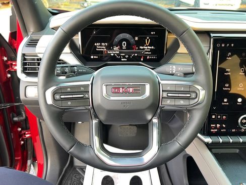 Used 2026 GMC Acadia Elevation w/ Elevation Premium Package image 17