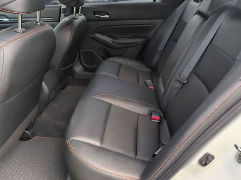 Used 2022 Nissan Altima 2.5 SR w/ Midnight Edition Package FWD image 32