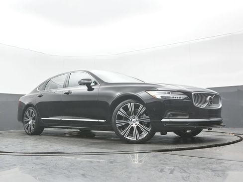 Used 2023 Volvo S90 B6 Ultimate w/ Protection Package Premier AWD/4WD image 28