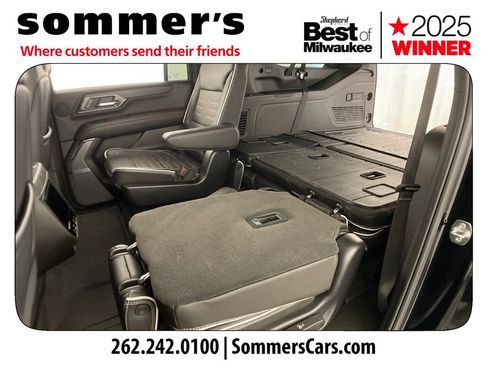 Used 2025 GMC Yukon XL AT4 Ultimate w/ LPO, Floor Liner Package AWD/4WD image 30