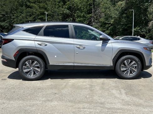Used 2024 Hyundai Tucson Blue image 12