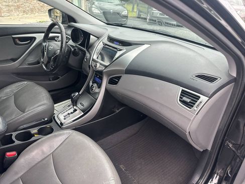 Used 2013 Hyundai Elantra Limited w/ Technology Pkg FWD image 18