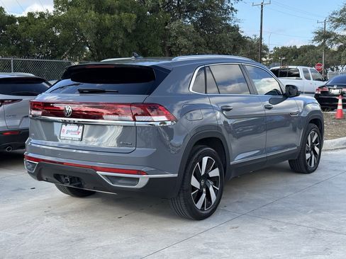 Used 2024 Volkswagen Atlas Cross Sport SEL image 5
