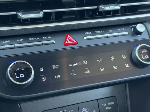 New 2025 Hyundai Sonata Limited image 21