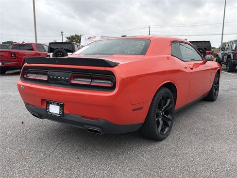 Used 2017 Dodge Challenger SXT w/ Blacktop Package RWD image 5