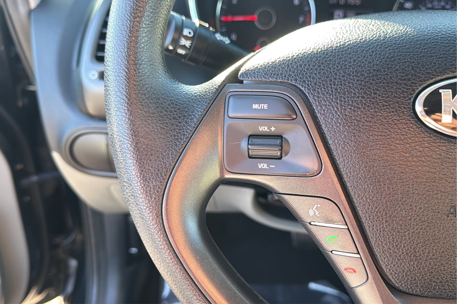 Used 2016 Kia Forte LX FWD image 25