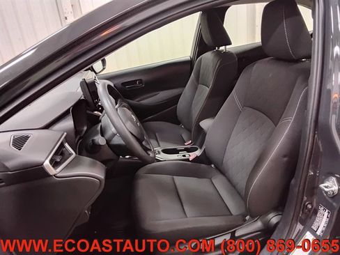 Used 2025 Toyota Corolla LE image 10