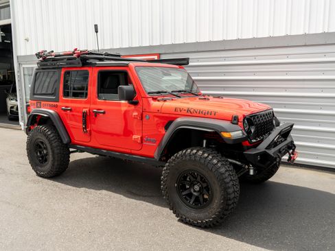 Used 2024 Jeep Wrangler Unlimited AWD/4WD image 50