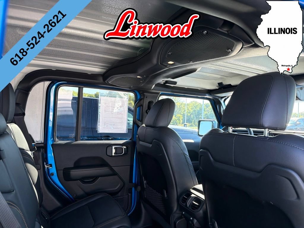 Used 2025 Jeep Gladiator Sport AWD/4WD image 13