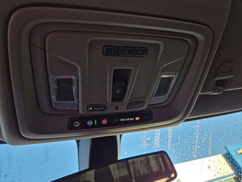 Used 2019 Chevrolet Silverado 1500 LT w/ Texas Edition image 30