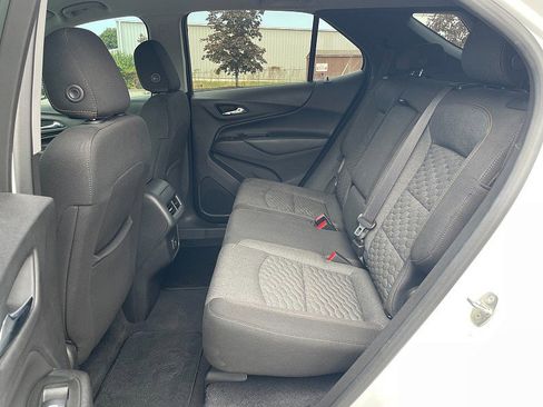 Used 2020 Chevrolet Equinox LT image 28