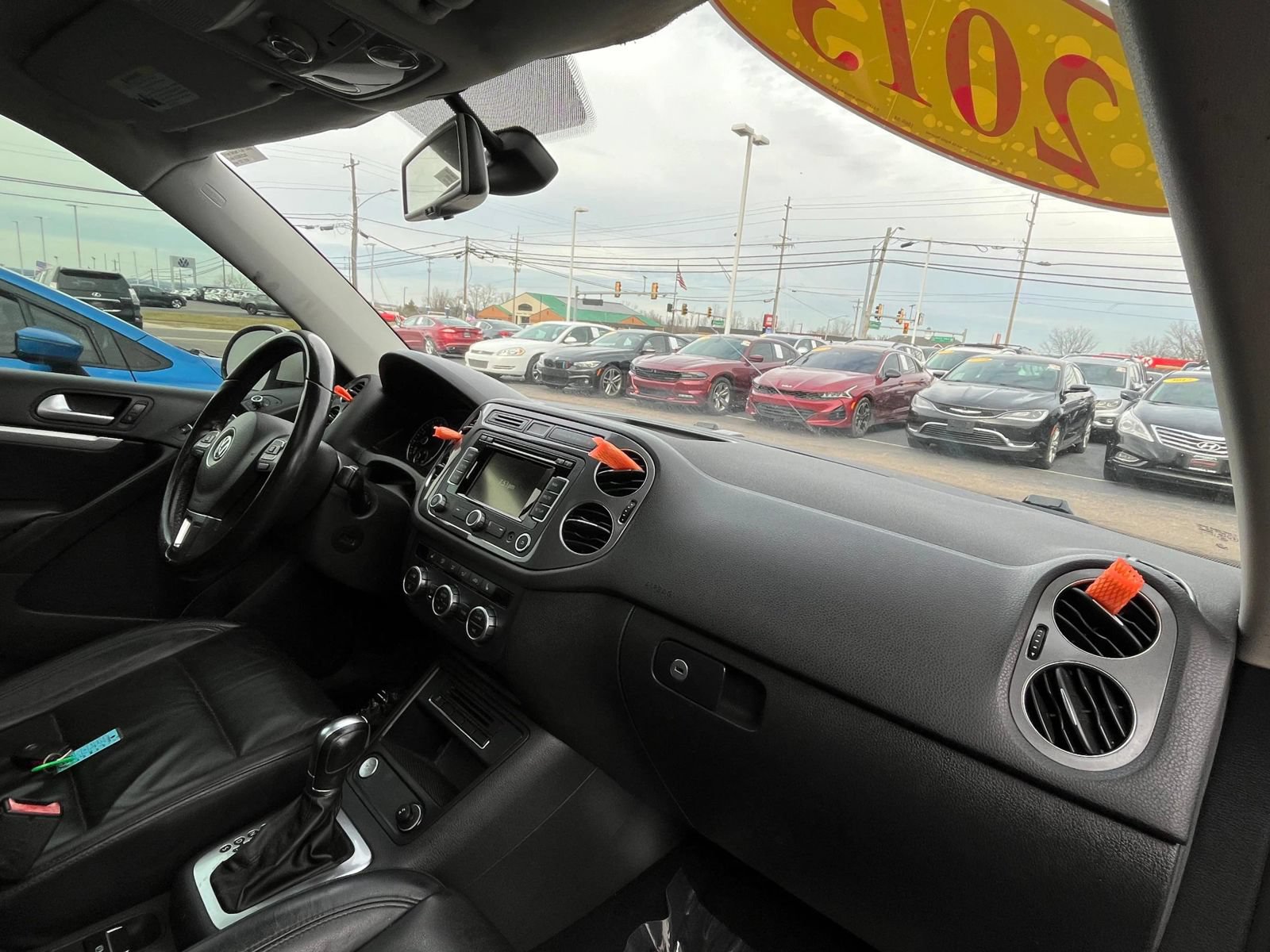 Used 2013 Volkswagen Tiguan SEL FWD image 25