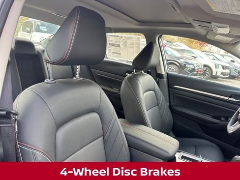 New 2025 Nissan Altima 2.5 SR w/ SR Premium Package image 27