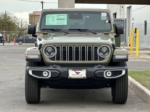 New 2026 Jeep Wrangler Unlimited Sahara AWD/4WD image 13